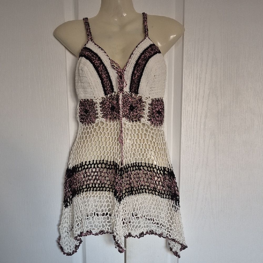 Elegant Crochet Mini Dress - White and Pink